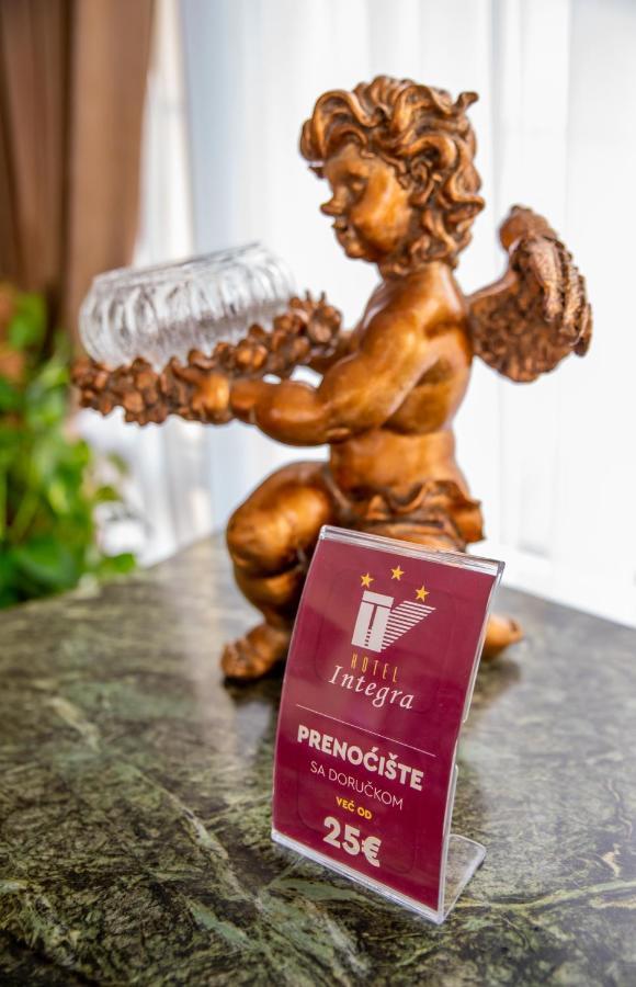 Hotel Integra ドボイ エクステリア 写真